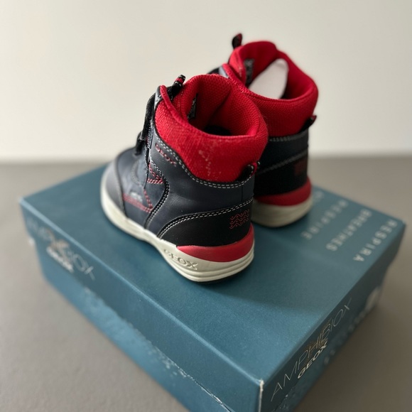 Toddler Boy Geox boot - Picture 3 of 3